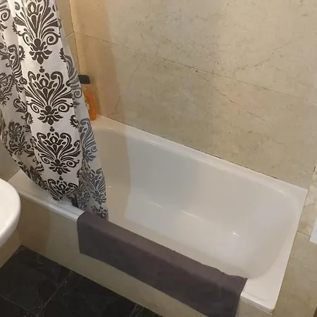 Отель Casa Compartida Weyler Санта-Крус-де-Тенерифе