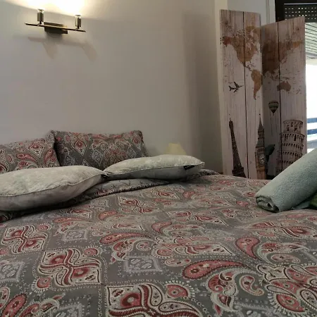 Casa Compartida Weyler Bed & Breakfast