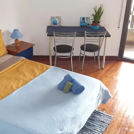 Bed & Breakfast Casa Compartida Weyler